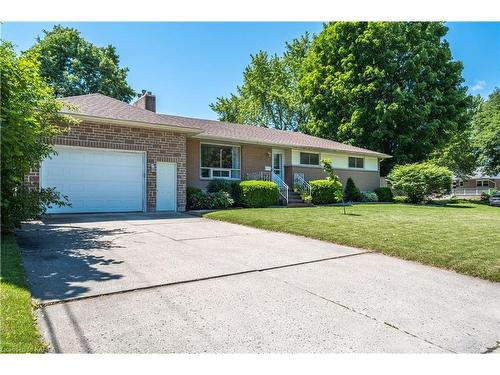 11 Ross Street, Kingston, ON - Outdoor With Facade