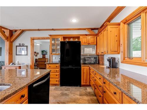 84 Havenwood Trail, Gananoque, ON - Indoor Photo Showing Kitchen