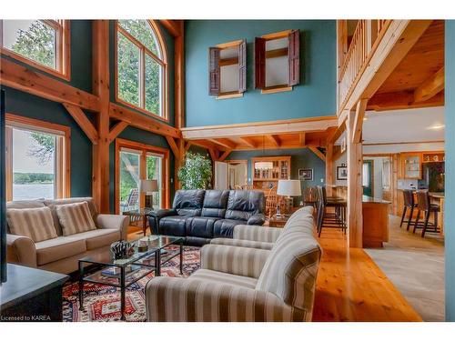 84 Havenwood Trail, Gananoque, ON - Indoor Photo Showing Living Room