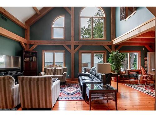 84 Havenwood Trail, Gananoque, ON - Indoor Photo Showing Living Room