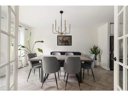 941 Ambleside Crescent, Kingston, ON - Indoor Photo Showing Dining Room