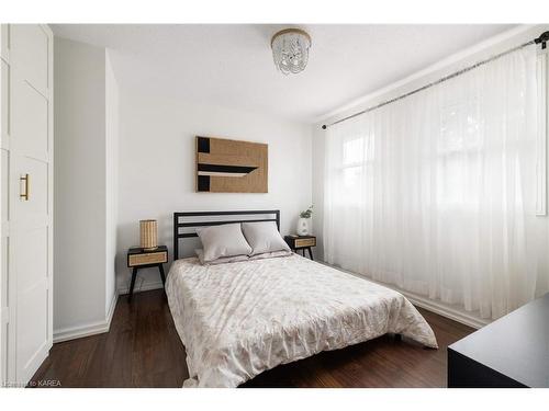 941 Ambleside Crescent, Kingston, ON - Indoor Photo Showing Bedroom