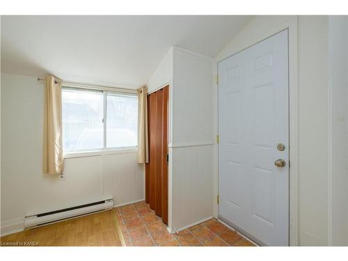 272 Patrick Street, Kingston, ON - Indoor Photo Showing Other Room