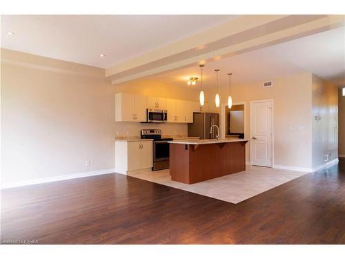 1085 Woodhaven Drive, Kingston, ON - Indoor Photo Showing Kitchen With Stainless Steel Kitchen