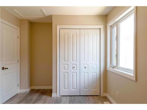 1085 Woodhaven Drive, Kingston, ON - Indoor Photo Showing Other Room