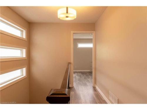 1085 Woodhaven Drive, Kingston, ON - Indoor Photo Showing Other Room