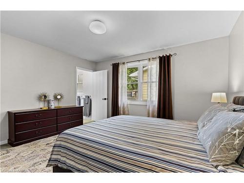 785 Allum Avenue, Kingston, ON - Indoor Photo Showing Bedroom