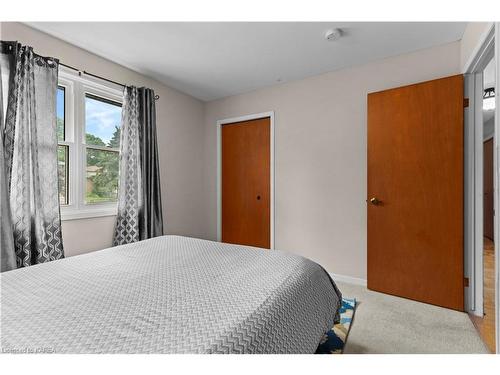 785 Allum Avenue, Kingston, ON - Indoor Photo Showing Bedroom