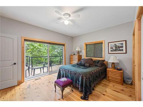 441B Maccomish Lane, Perth Road Village, ON - Indoor Photo Showing Bedroom