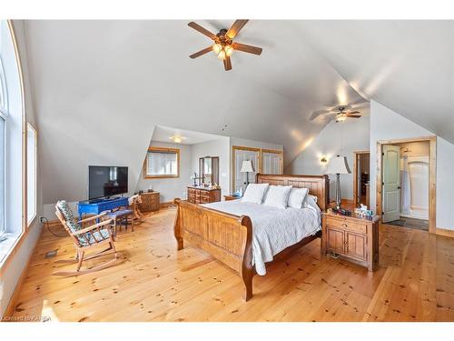 441B Maccomish Lane, Perth Road Village, ON - Indoor Photo Showing Bedroom