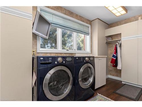 1503 Lower Drive, Kingston, ON - Indoor Photo Showing Laundry Room
