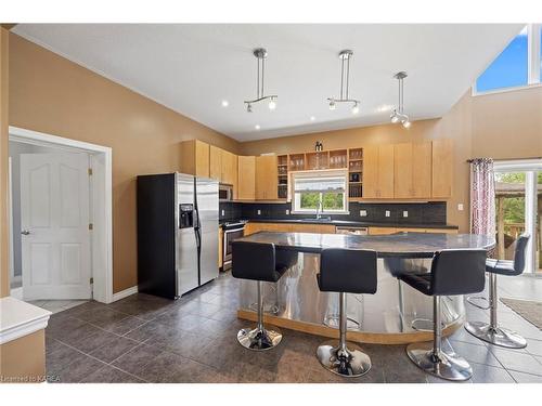 500 Deerview Drive, Kingston, ON - Indoor Photo Showing Kitchen