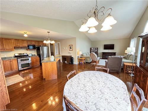 1135 Halifax Drive, Kingston, ON - Indoor