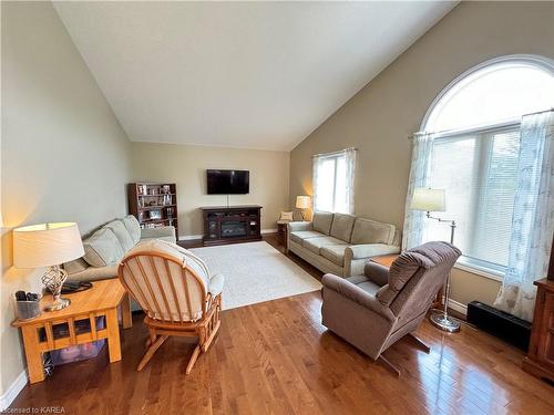 1135 Halifax Drive, Kingston, ON - Indoor Photo Showing Bedroom