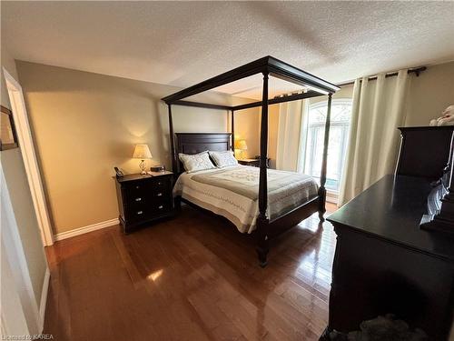 1135 Halifax Drive, Kingston, ON - Indoor Photo Showing Bedroom