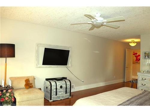 1453 Millenium Court, Kingston, ON - Indoor Photo Showing Bedroom