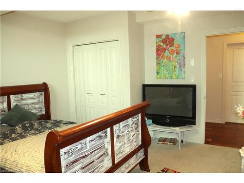 1453 Millenium Court, Kingston, ON - Indoor Photo Showing Bedroom