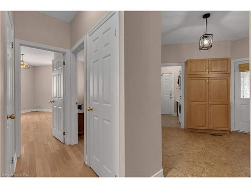 39 Yonge Street, Kingston, ON - Indoor Photo Showing Other Room