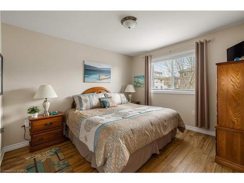 142 Virginia Street, Kingston, ON - Indoor Photo Showing Bedroom