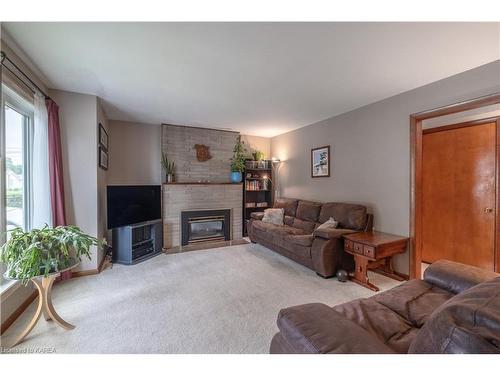 669 Alfred Street, Kingston, ON - Indoor Photo Showing Living Room With Fireplace