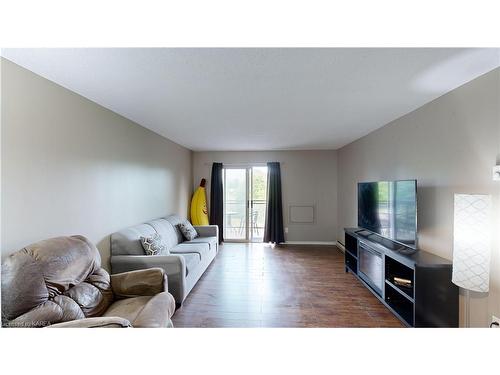 203-745 Davis Drive, Kingston, ON - Indoor Photo Showing Living Room