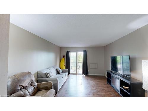 203-745 Davis Drive, Kingston, ON - Indoor Photo Showing Living Room