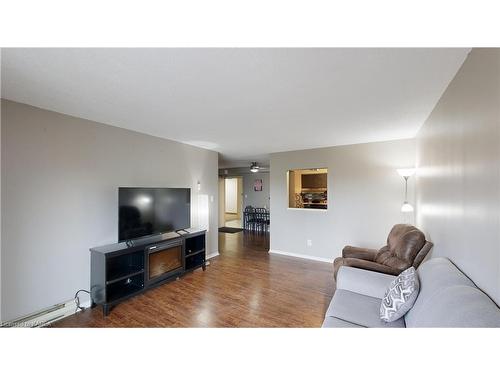 203-745 Davis Drive, Kingston, ON - Indoor Photo Showing Living Room