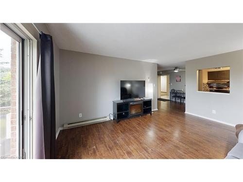 203-745 Davis Drive, Kingston, ON - Indoor Photo Showing Living Room