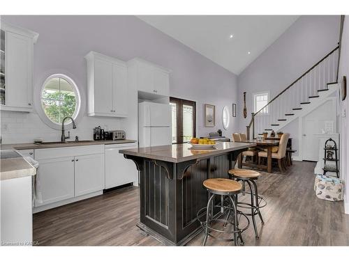 268 Shermans Point Road, Greater Napanee, ON - Indoor Photo Showing Kitchen