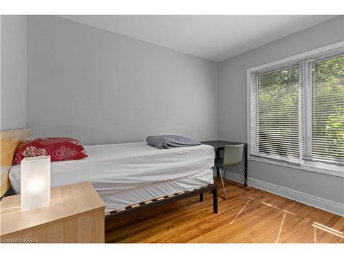 80 Cartwright Street, Kingston, ON - Indoor Photo Showing Bedroom