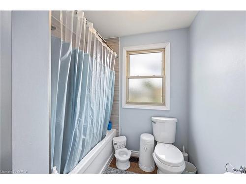 959 Killarney Crescent, Kingston, ON - Indoor Photo Showing Bathroom