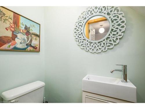 124 Ordnance Street, Kingston, ON - Indoor Photo Showing Bathroom