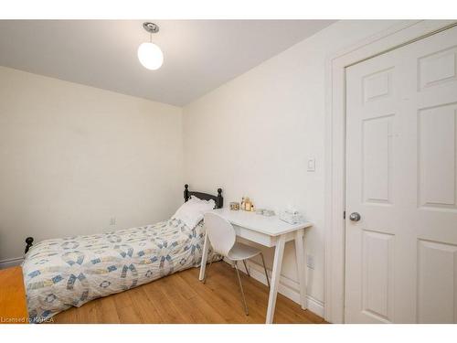124 Ordnance Street, Kingston, ON - Indoor Photo Showing Bedroom