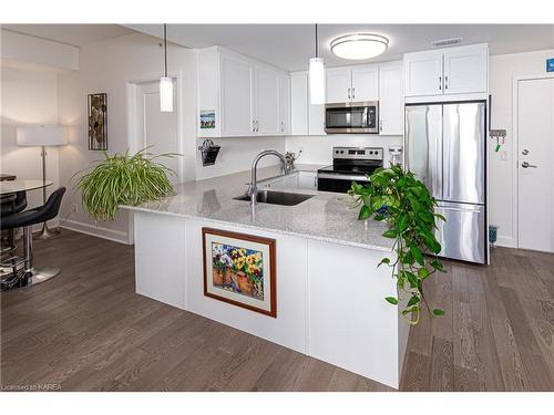 210-129A South Street, Gananoque, ON - Indoor Photo Showing Kitchen With Upgraded Kitchen