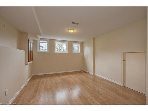 1468 Hanover Drive, Kingston, ON - Indoor Photo Showing Other Room