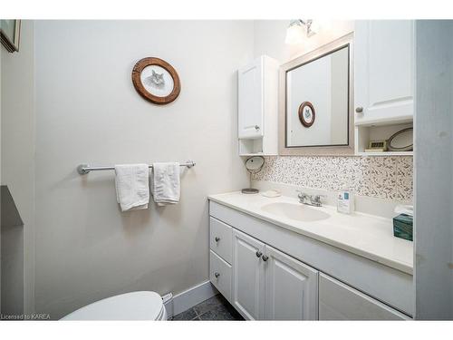 332 Main Street, Deseronto, ON - Indoor Photo Showing Bathroom