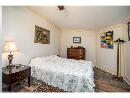 332 Main Street, Deseronto, ON - Indoor Photo Showing Bedroom