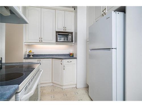 332 Main Street, Deseronto, ON - Indoor Photo Showing Kitchen