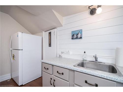 332 Main Street, Deseronto, ON - Indoor Photo Showing Kitchen