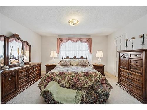 515 Davis Drive, Kingston, ON - Indoor Photo Showing Bedroom