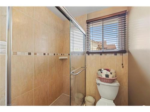515 Davis Drive, Kingston, ON - Indoor Photo Showing Bathroom