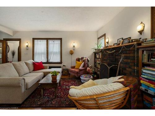 120 Dundas Street, Kingston, ON - Indoor Photo Showing Living Room With Fireplace