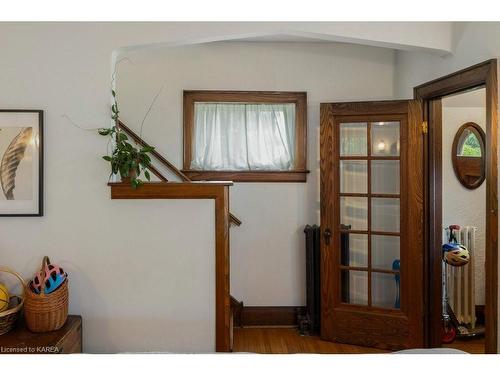 120 Dundas Street, Kingston, ON - Indoor Photo Showing Other Room
