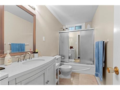 263 Chelsea Road, Kingston, ON - Indoor Photo Showing Bathroom