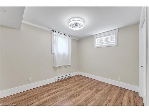 74 Third Avenue, Kingston, ON - Indoor Photo Showing Other Room