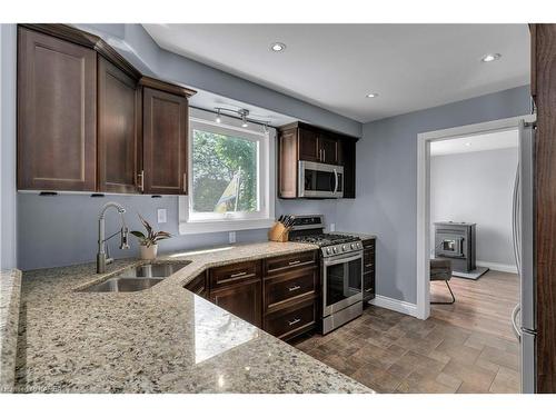 540 Citation Crescent, Kingston, ON - Indoor Photo Showing Kitchen With Double Sink