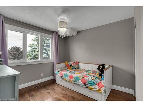 540 Citation Crescent, Kingston, ON - Indoor Photo Showing Bedroom