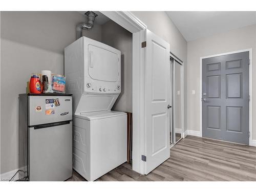 406-501 Frontenac Street, Kingston, ON - Indoor Photo Showing Laundry Room