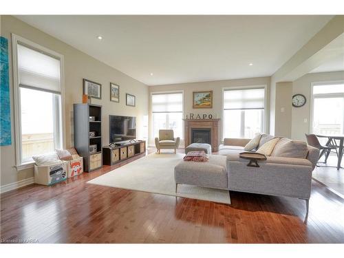 621 Halloway Drive, Kingston, ON - Indoor Photo Showing Living Room With Fireplace