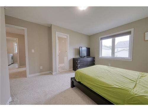 621 Halloway Drive, Kingston, ON - Indoor Photo Showing Bedroom